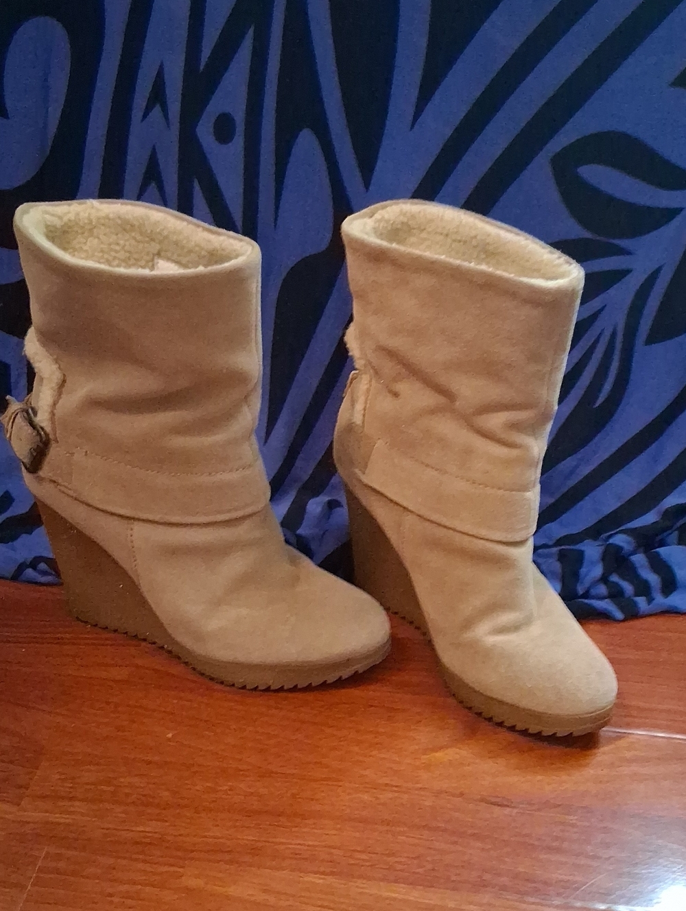 Tan Leather Wedge Booties with Cozy Lining And Side Buckle